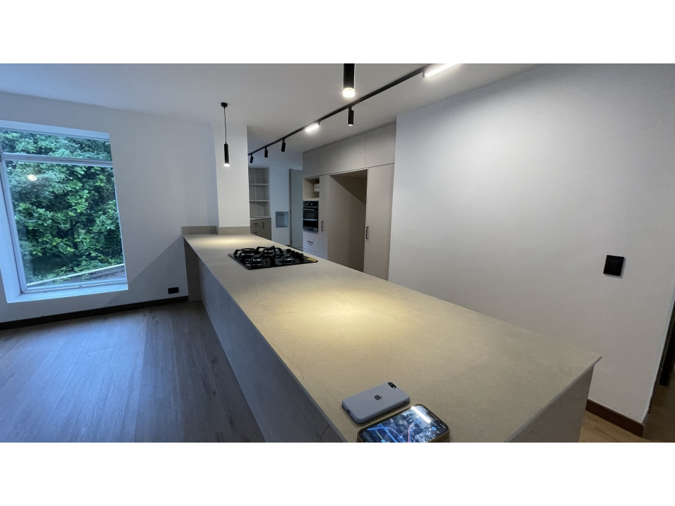 VENTA DE APARTAMENTO EN LA MILLA DE ORO EL POBLADO MEDELLIN — foto 5