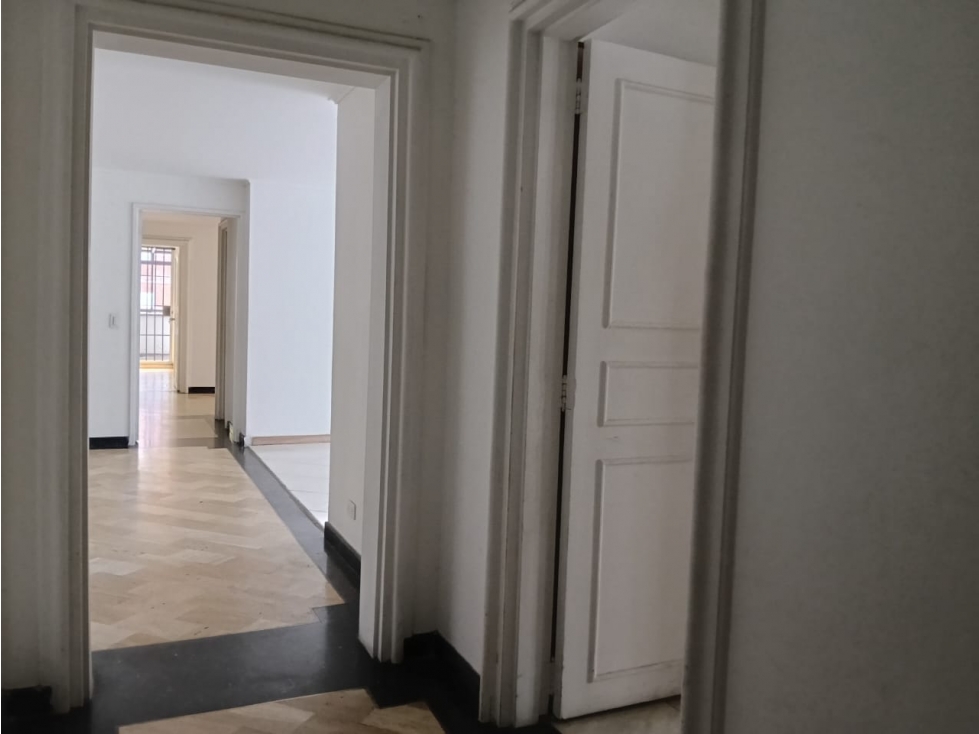 Venta Apartamento para remodelar en sector Suramericana. Medellin (C) — foto 2