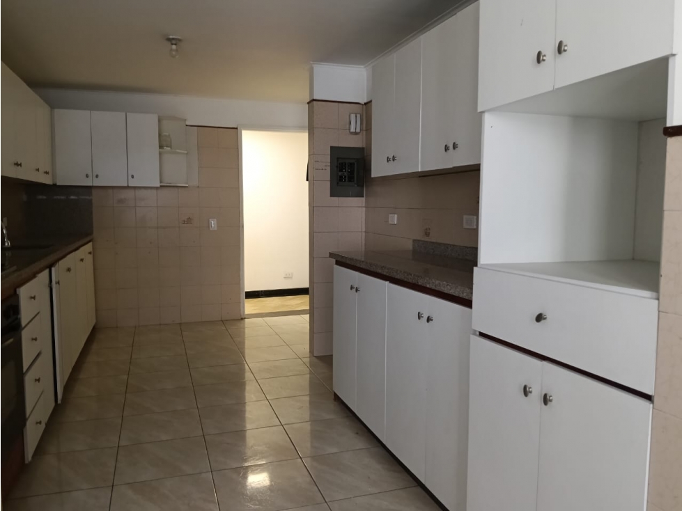 Venta Apartamento para remodelar en sector Suramericana. Medellin (C) — foto 3