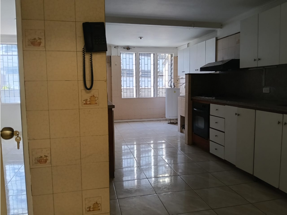 Venta Apartamento para remodelar en sector Suramericana. Medellin (C) — foto 6
