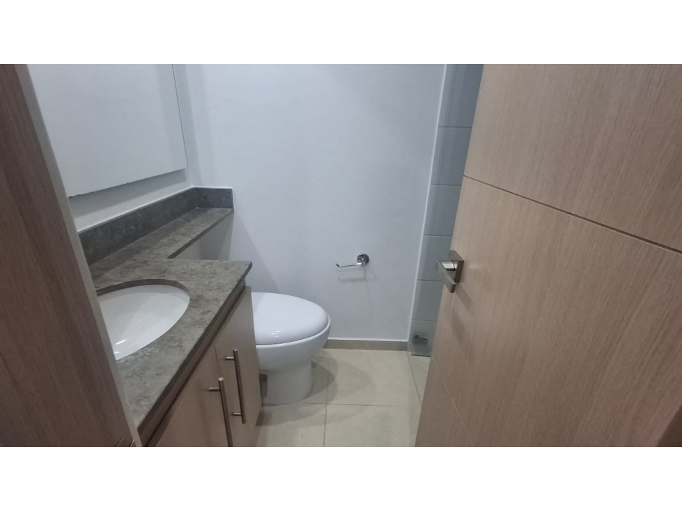 VENTA DE APARTAMENTO EN LA LA LOMA DEL INDIO EL POBLADO MEDELLIN — foto 3