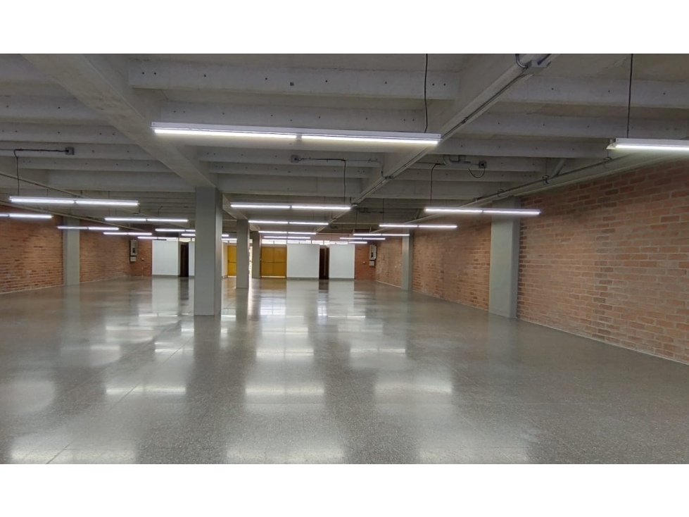 LOCAL CORPORATIVO EN ARRIENDO EN GUAYABAL MEDELLIN — foto 3