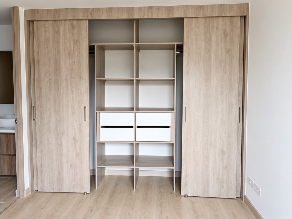 APARTAMENTO EN VENTA EXCELENTE UBICACIÓN EN SAN DIEGO, MEDELLÍN — foto 3