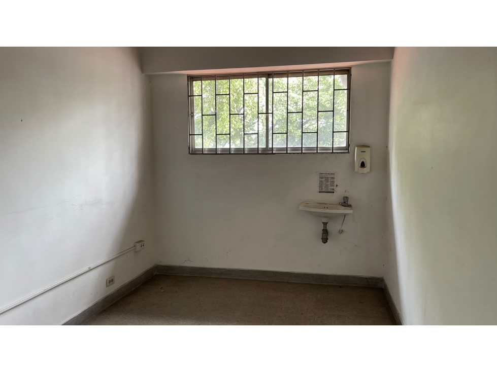 Venta Edificio Dotacional en Barrio Prado. Medellin. - 6