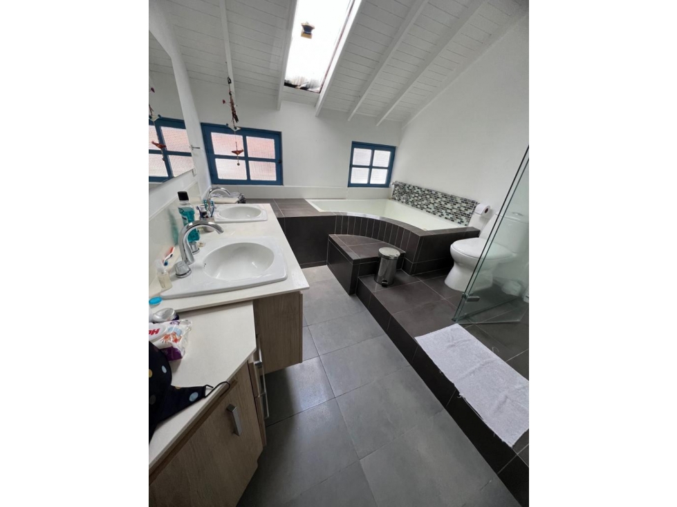 VENTA DE 2 CASAS LOTES CONTIGUAS LAURELES PRIMER PARQUE MEDELLIN — foto 5
