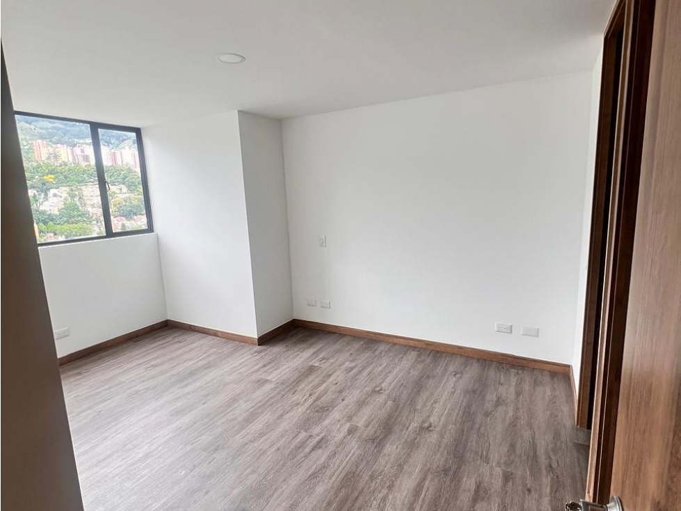 Venta Apartamento en sector Mayorca, Envigado. Antioquia (C) - 4