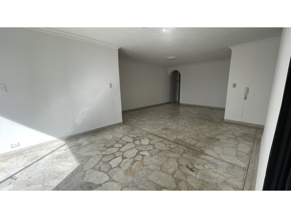 VENTA DE AMPLIO APARTAMENTO PARA REMODELAR VELODROMO, MEDELLÍN — foto 5