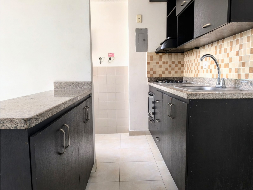 VENTA DE APARTAMENTO EN LA LOMA DE LOS BERNAL MEDELLIN