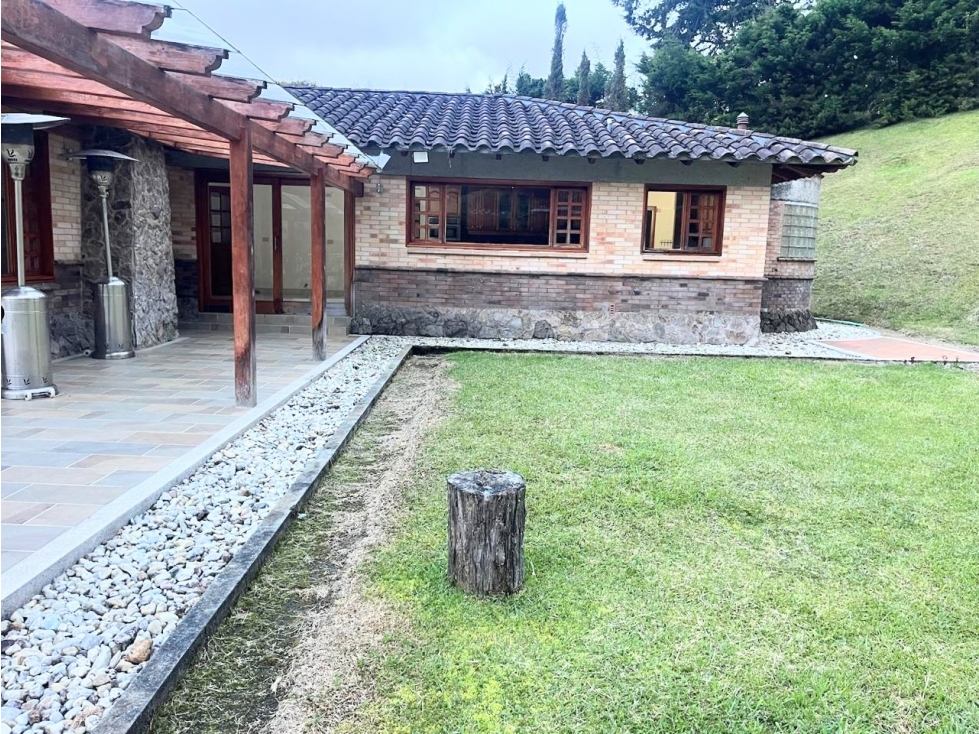 Venta Casa en Envigado, Loma del Escobero 5.170 m² de lote — foto 2