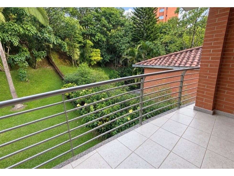 Casa en venta en San Lucas Drive, Medellín 2 Niveles 267 m² / 384 m² — foto 4