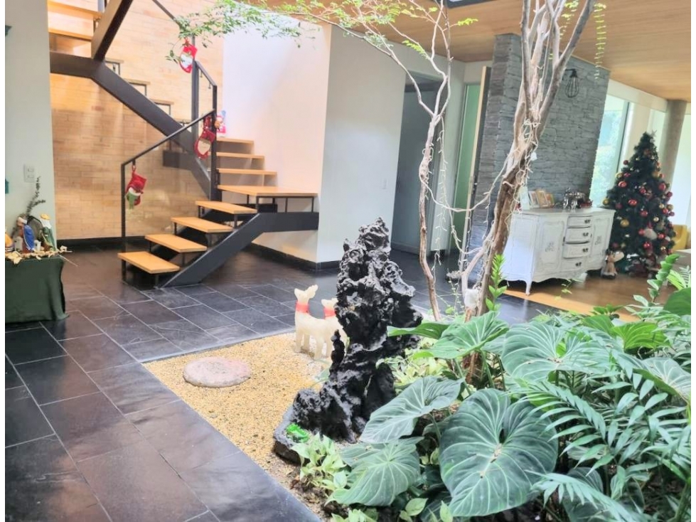 Casa en Venta Atravesado Envigado, Casa 2 niveles moderna y amplia top — foto 3