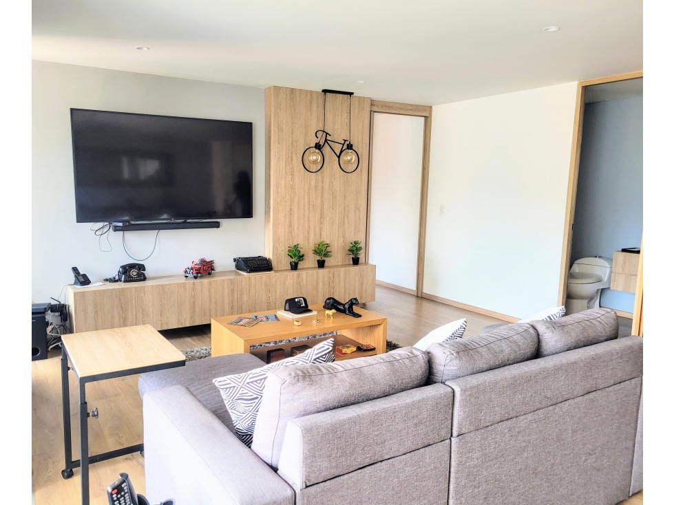Venta de apartamento en Zúñiga, Remodelado y con excelente ubicación — foto 3