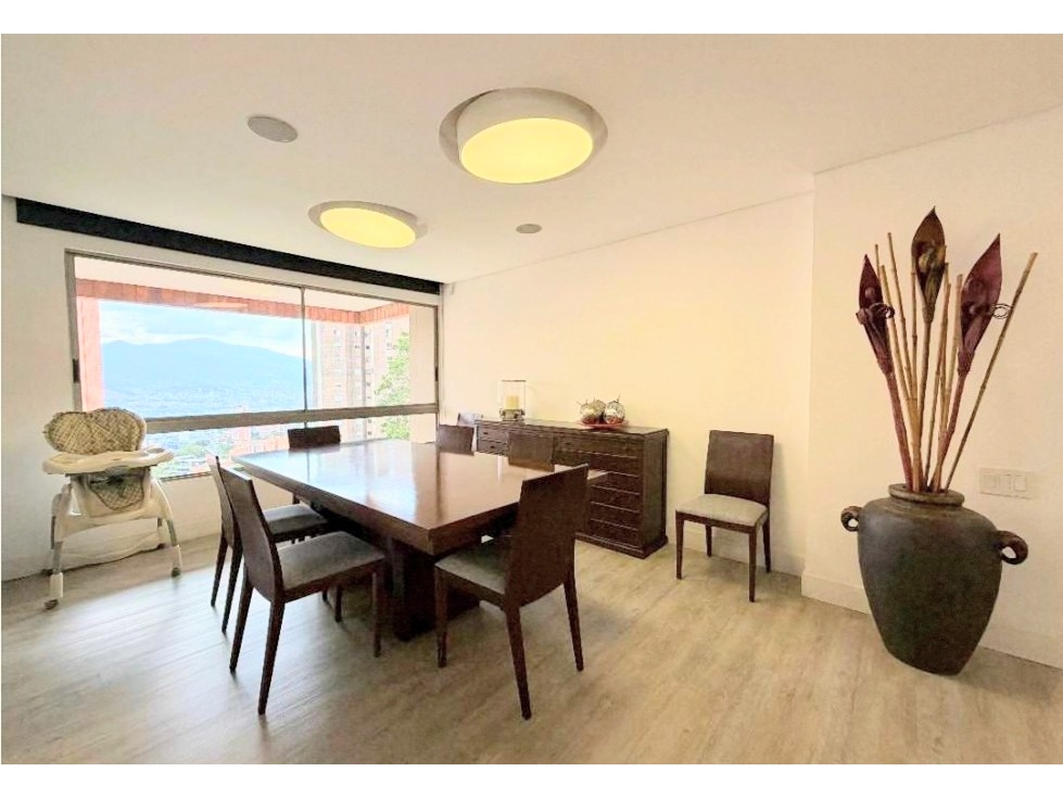 Venta De Apartamento De Lujo En Las Santas El Poblado REMODELADO — foto 6