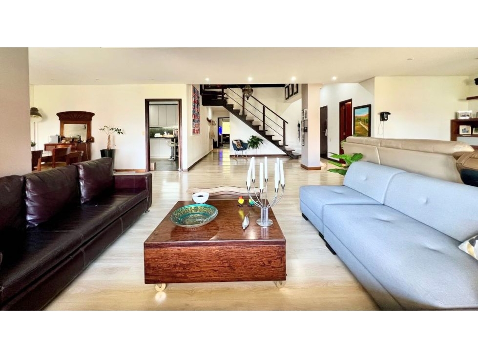 Medellín, El Poblado - La Tomatera: venta de apartamento
