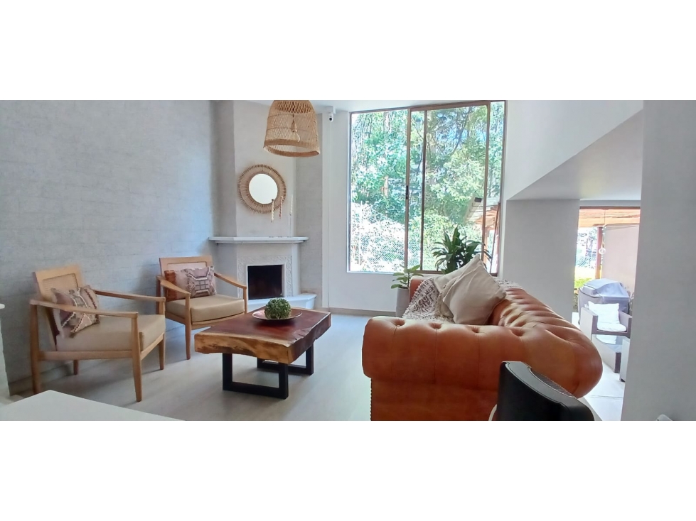 Venta casa Ideal para familias REMODELADA. en Medellín, Los Balsos — foto 3