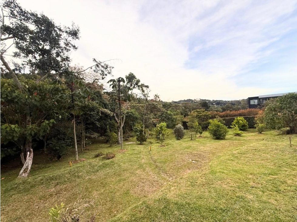 VENTA DE LOTE EN ENVIGADO, ALTO DE LAS PALMAS 2.204 m² — foto 6