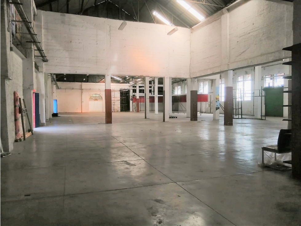 Local / Bodega para renta en el centro (Av.19) - 5