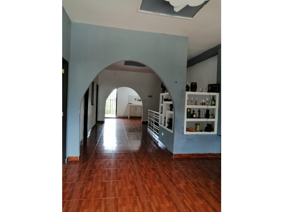 Casa para la venta en la plaza principal de La Tebaida Q. — foto 3