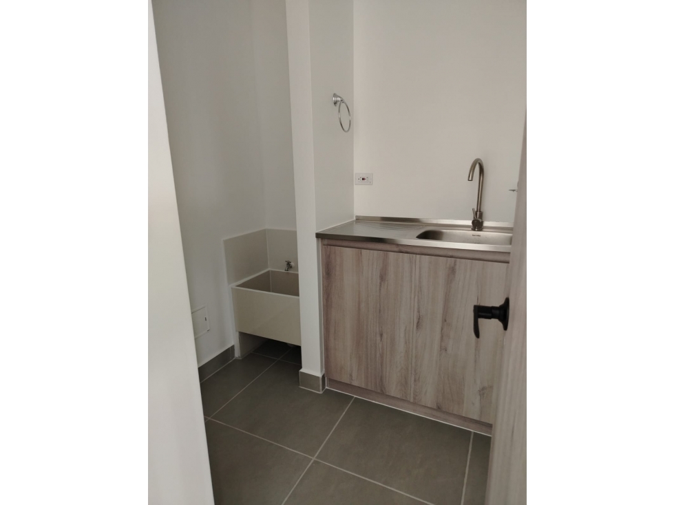 Local en renta en el nuevo Centro Medico Zonata al norte de Armenia Q. — foto 5