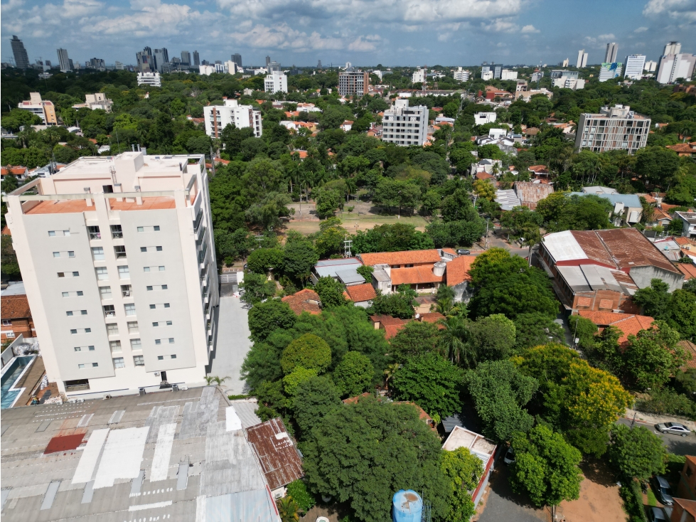 Venta, Terreno de 811 M2. Villa Morra. - 2