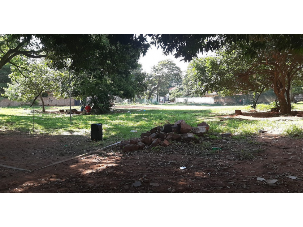 Amplio Terreno en Lambare - Zona Super El Pueblo - 4