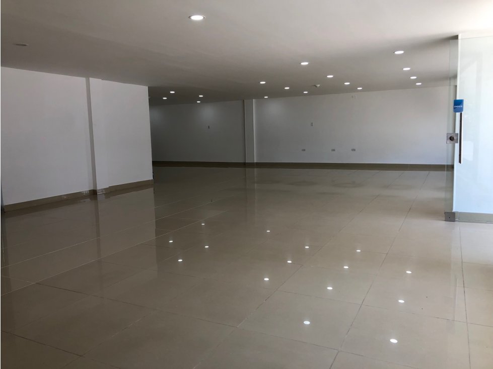 Venta Local en el Centro Comercial del Norte Pasarela — foto 3