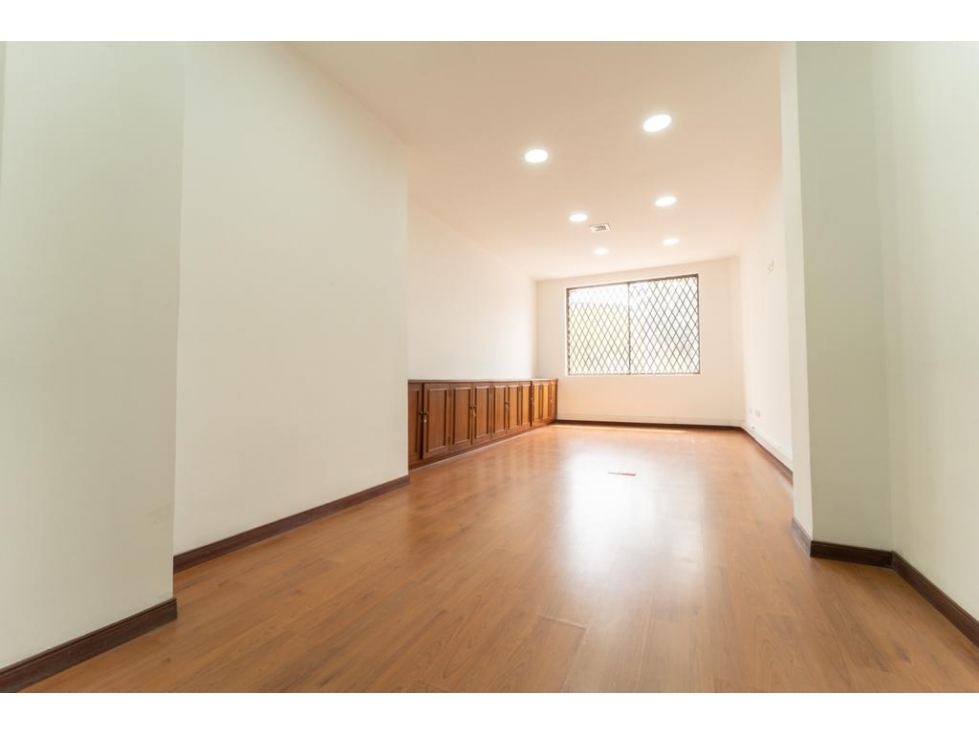Alquiler Local Comercial en segundo piso para oficinas o bodega — foto 2
