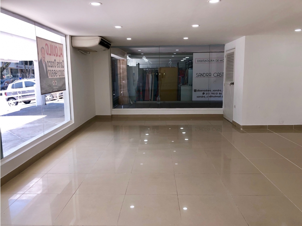 Venta Local en el Centro Comercial del Norte Pasarela — foto 2