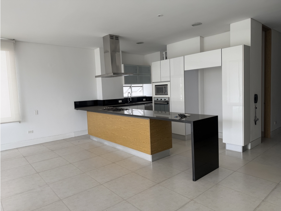 VENTA APARTAMENTO EN ARBOLEDA CALI