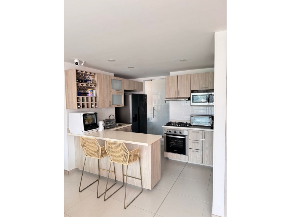 APARTAMENTO 98 METROS P27, 3HB, 3B, 2PQ, 2CU — foto 3