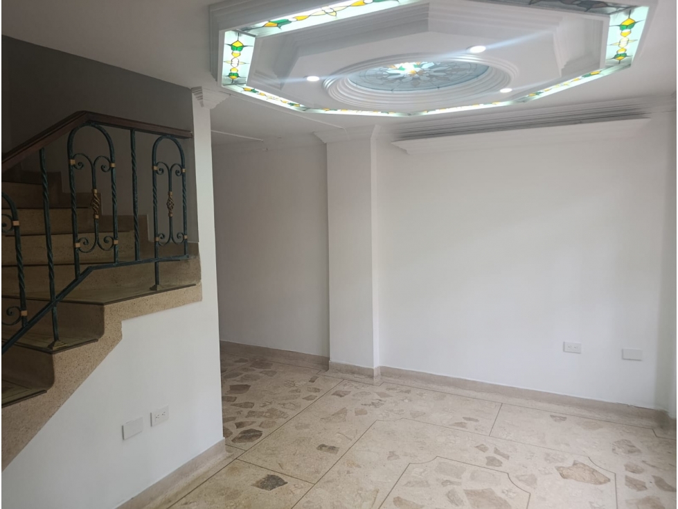 CASA 215 METROS CUADRADOS 3 NIVELES V SAN JOSE SABANETA — foto 6