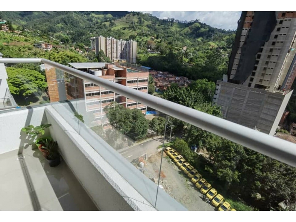 Apartamento de 66 metros 3hb 2 balcones La Doctora Parte baja — foto 6