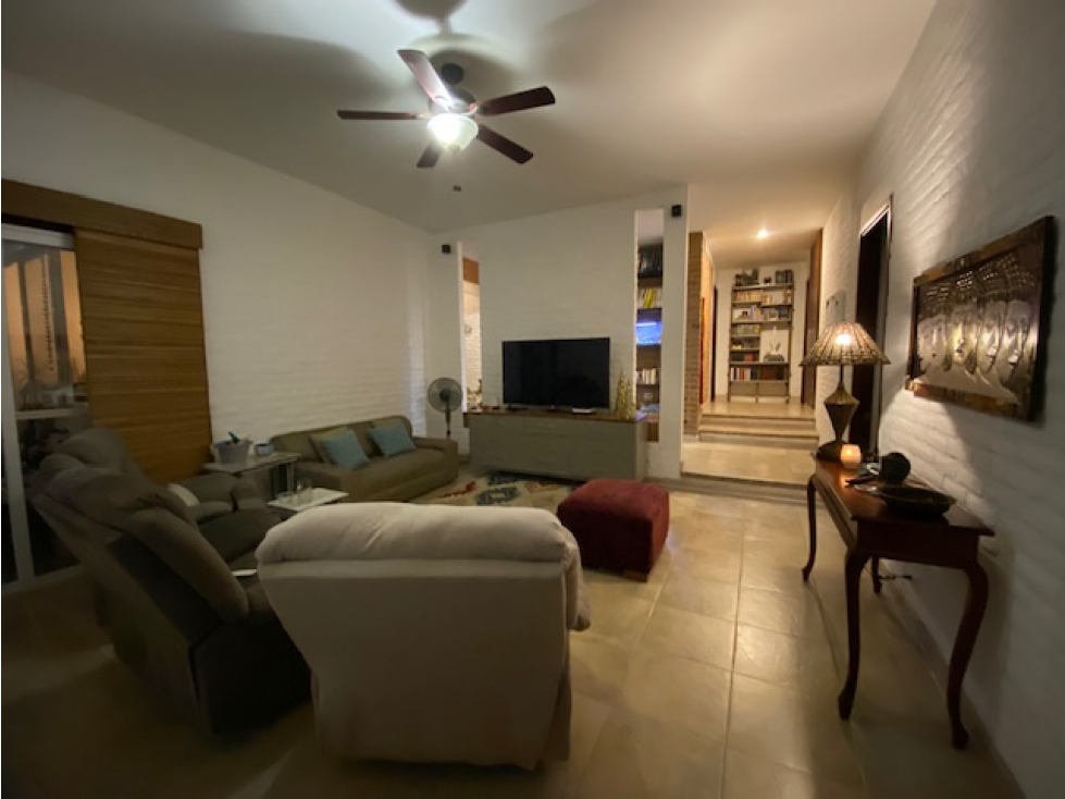 Casa en Exclusivo condominio rodeada de verde y Luz - 6