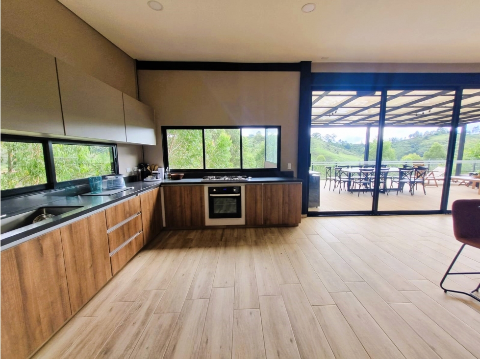 Casa en venta de dos niveles en El Peñol - La Cristalina — foto 6