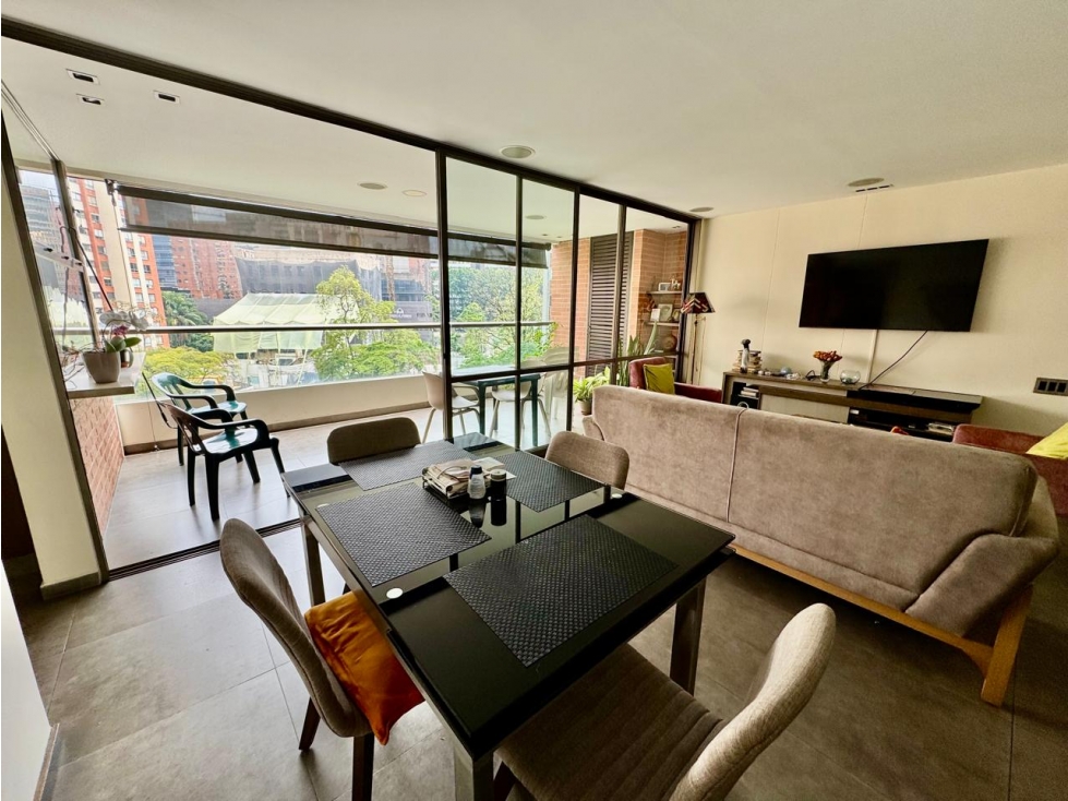 Apartamento en venta en El Poblado - Santa María de Los Ángeles — foto 4