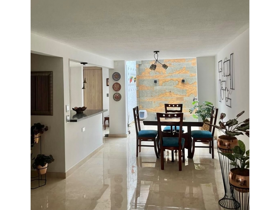 Excelente casa a la venta en Belén - La Mota