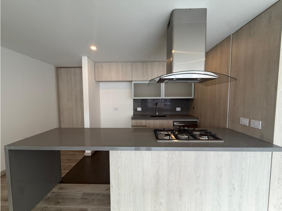 Apartamento para estrenar en venta El Poblado - Altos del Poblado (JS) — foto 2