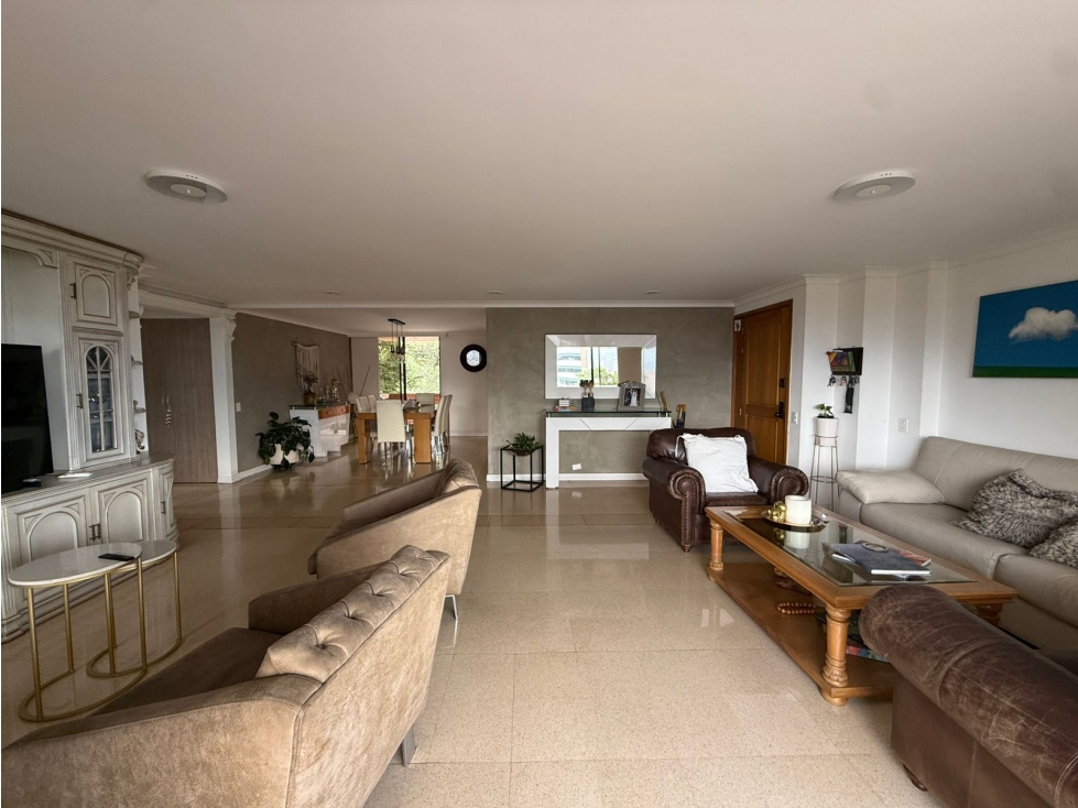 Espectacular apartamento en venta en El Poblado - Castropol 