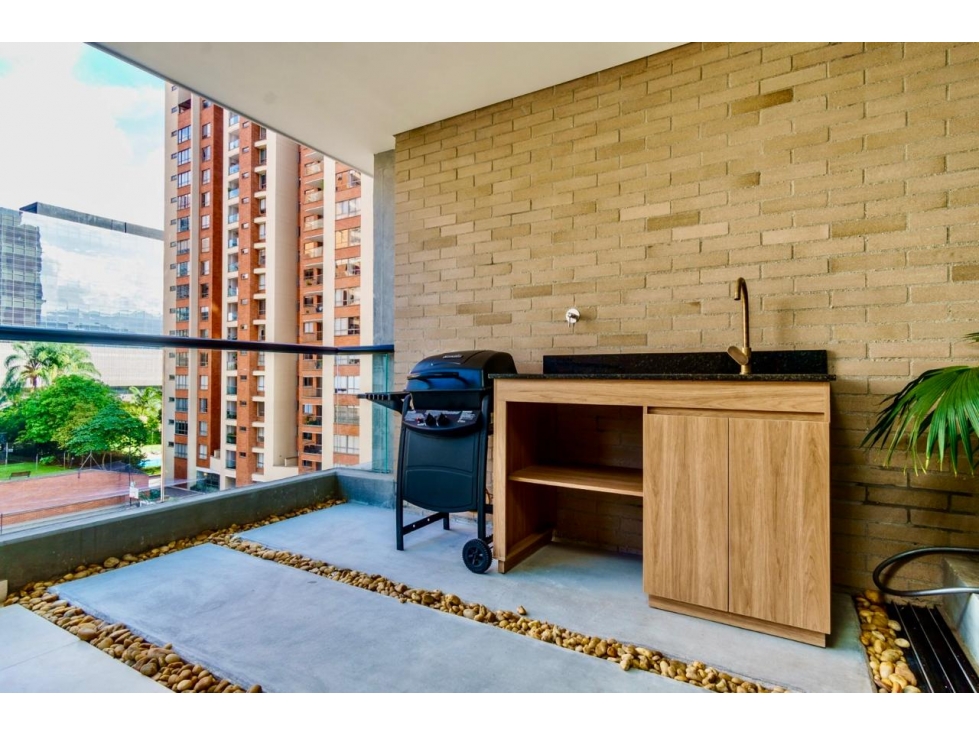 Apartamento en venta en El Poblado - Santa María De Los Ángeles — foto 2
