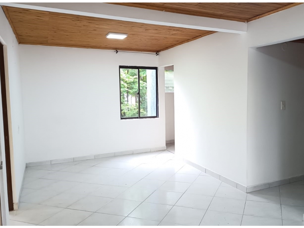 Apartamento ideal para remodelar en venta en Envigado - San José — foto 3