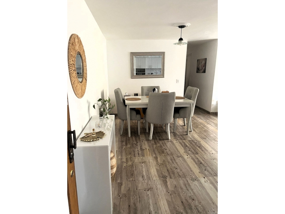 Apartamento remodelado en venta en Medellín - Pilarica