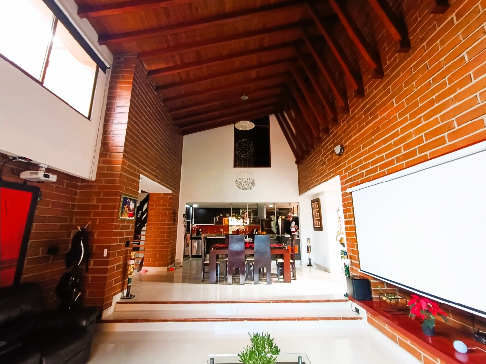 Apartamento dúplex en venta en El Poblado - Transversal Inferior