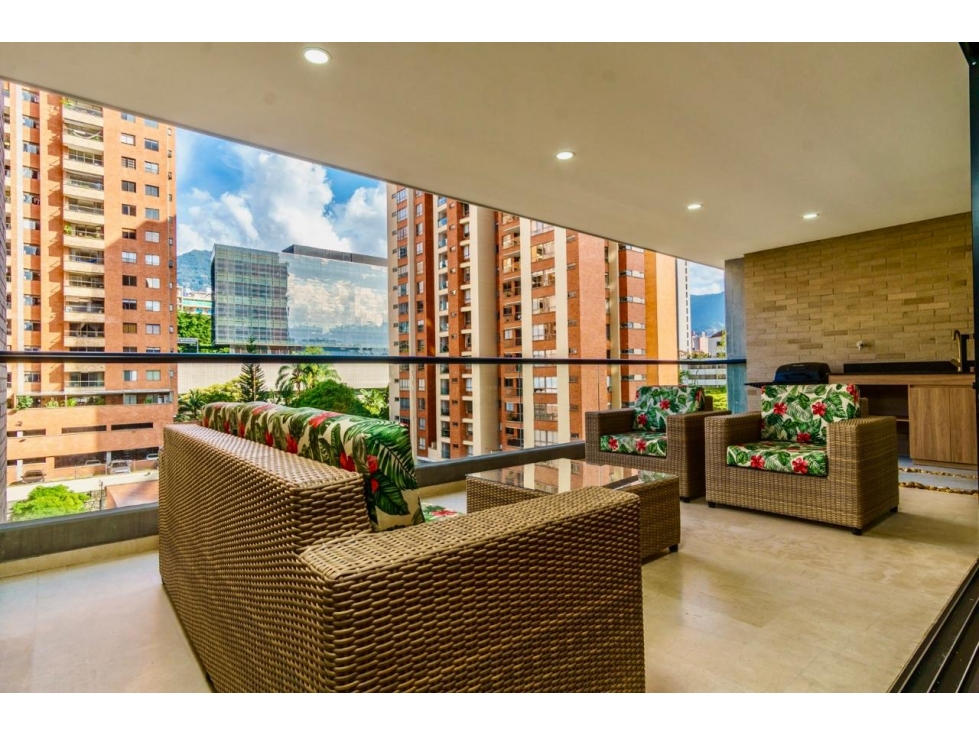 Apartamento en venta en El Poblado - Santa María De Los Ángeles