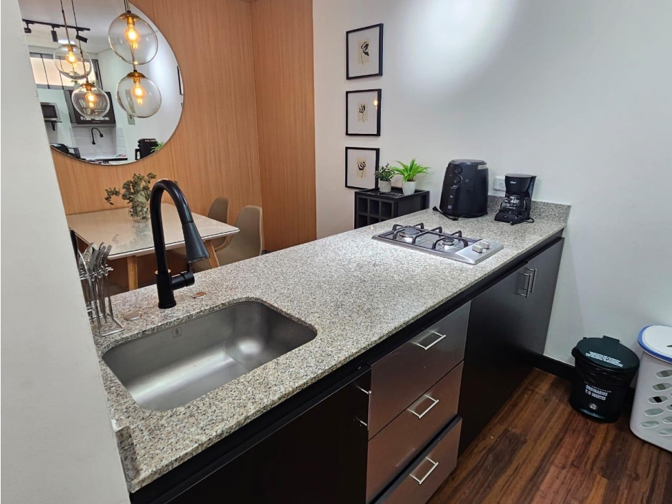 Hermoso apartaestudio amoblado a la venta en El Poblado — foto 4