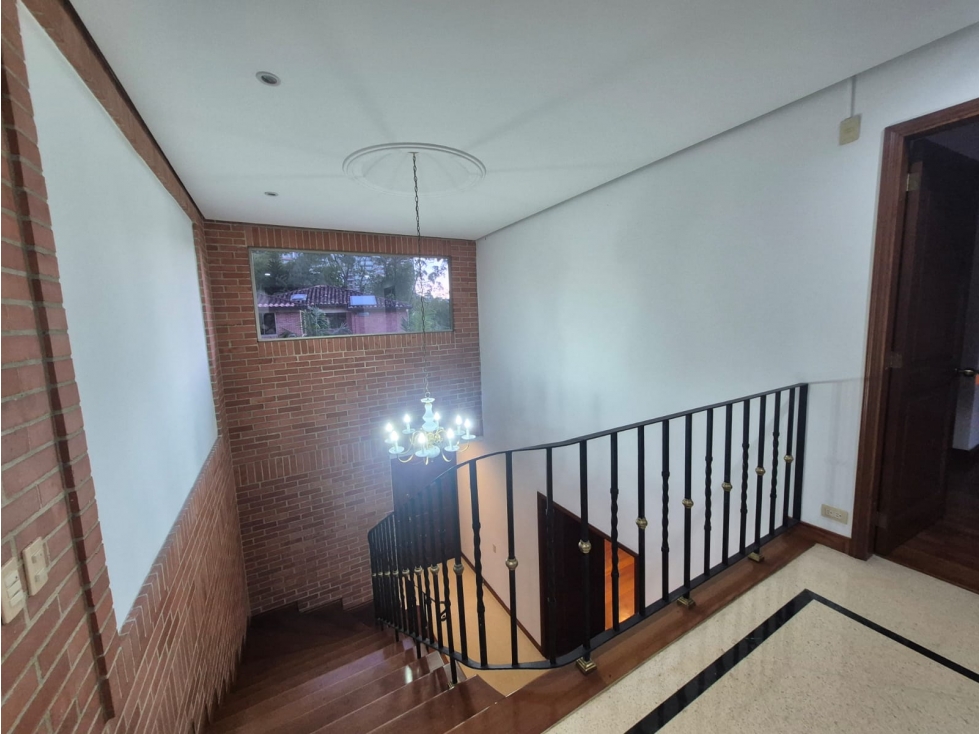 Hermosa casa en venta El Poblado - El Tesoro (JS) — foto 5