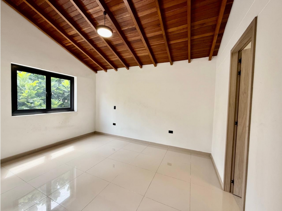 Hotel - local comercial en venta en Medellín - La Candelaria — foto 5