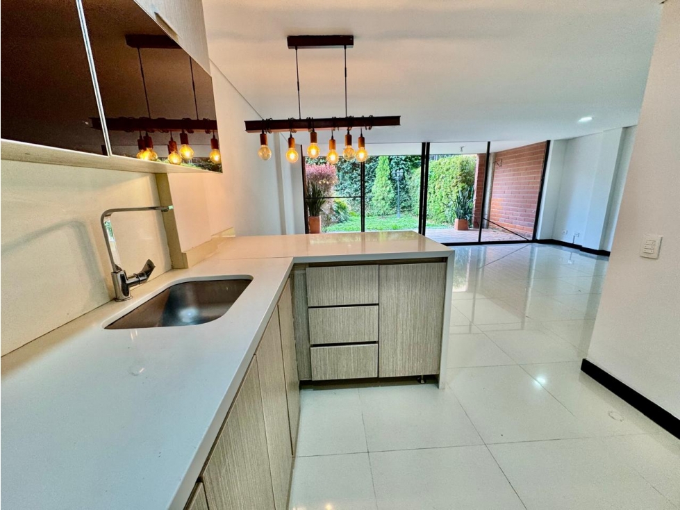 Hermosa casa a la venta en Envigado - Loma de Las Brujas  — foto 4