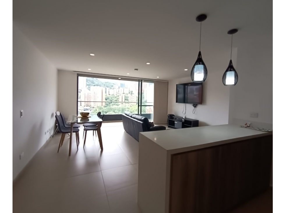 Apartamento en venta en El Poblado - Ciudad del Rio — foto 5