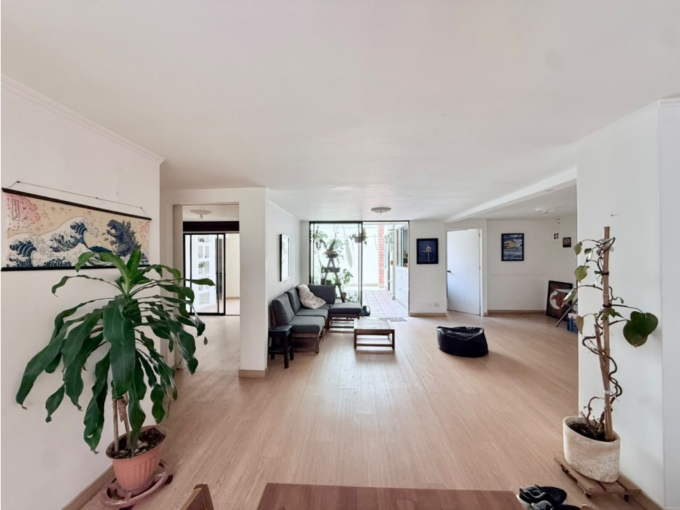 Amplio apartamento a la venta en Laureles — foto 3