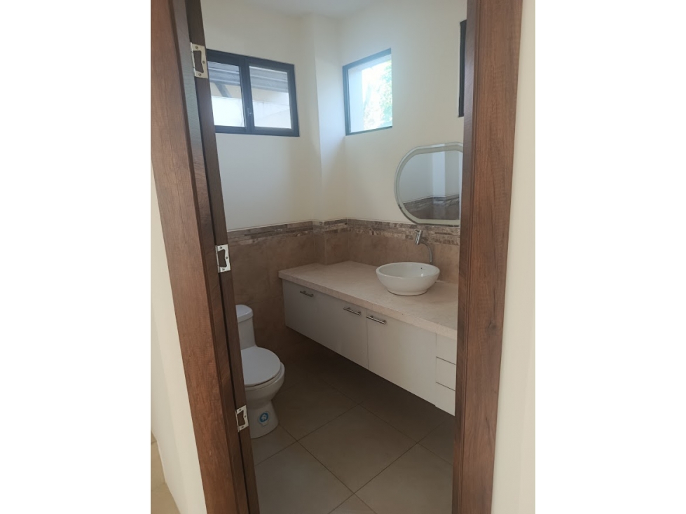 CASA DE 2 PLANTAS EN ALQUILER BOSQUES DE LA COSTA — foto 4